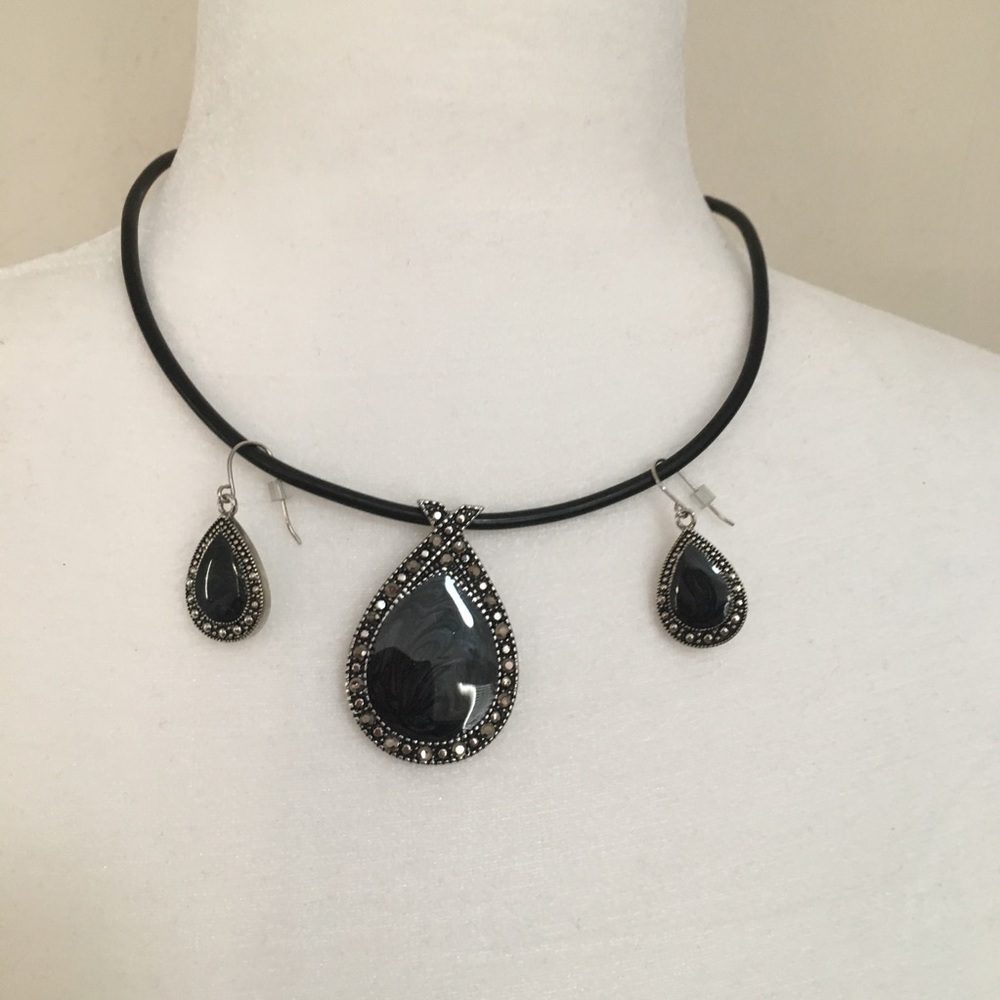 Necklace & Earrings, new